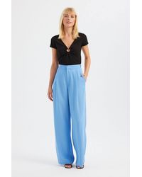 Hiccup - V Neck Short Sleeve Top With A Ruched Detail - Lyst
