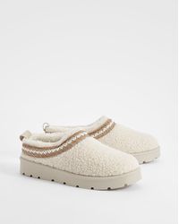 Boohoo - Embroidered Detailing Borg Slip On Cozy Mules - Lyst