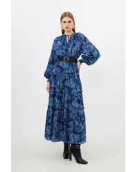 Karen Millen - Petite Top Stitch Floral Crinkle Woven Midaxi Dress - Lyst