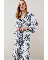 Karen Millen - Conversational Leopard Satin Nightwear Robe - Lyst