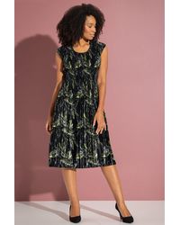 Klass - Velour Botanical Print Pleated Dress - Lyst