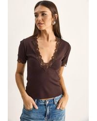 Bianco Lucci - Ribbed Lace V-Neck Slim Fit Blouse - Lyst