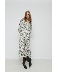 Warehouse - Leaf Print Tiered Loose Fit Midi Dress - Lyst