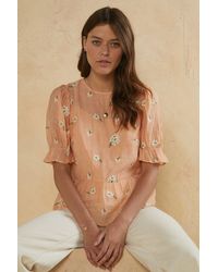 Oasis - Flower Embroidered Puff Sleeve Top - Lyst