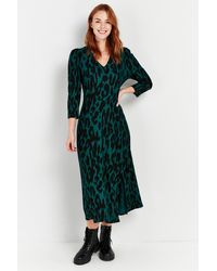 Wallis - Green Animal Print V-neck Dress - Lyst