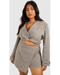 Boohoo - Plus Linen Look Mini Flannel Boxy Crop Blazer - Lyst