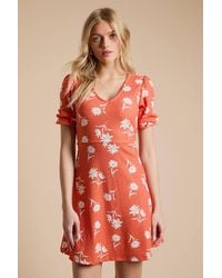 Dorothy Perkins - Daisy V Neck Short Sleeve Mini Jersey Dress - Lyst