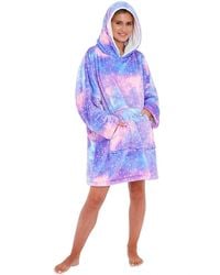 Just Essentials - Galaxy Print Oversized Sherpa Fleece Hooded Blanket Wearable Throw - Lyst