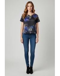 Cutie London - Floral Print Short Sleeve Satin Top - Lyst