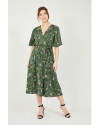Yumi' - Green Recycled Bird Print Wrap Midi Dress - Lyst