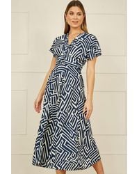Yumi' - Geometric Print Ruched Waist Midi Dress With Kimono Sleeves - Lyst