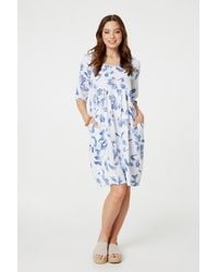 Izabel London - Leaf Print 3/4 Sleeve Knee Length Dress - Lyst