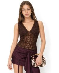 MixRay - Sleeveless Lace Cut-Out V-Neck Blouse - Lyst
