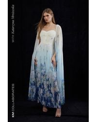 Karen Millen - Scattered Floral Print Woven Pleated Cape Maxi Dress - Lyst