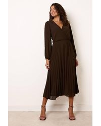 Blue Vanilla - Elasticated Waist Long Sleeve V-Neck Midi Dress - Lyst