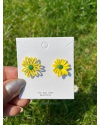 The Colourful Aura - Colourful Daisy Sun Flower Floral Stud Earrings - Lyst
