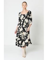Dorothy Perkins - Floral Scoop Neck 3⁄4 Sleeve Midi Dress - Lyst
