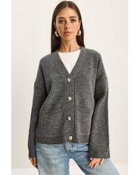 Bianco Lucci - Thick Ribbed V-Neck Cardigan With Button Closure - Lyst