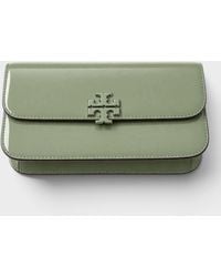 Tory Burch - Britten Patent Chain Wallet Light - Lyst