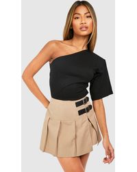 Boohoo - One Shoulder T-shirt With Shoulder Pads - Lyst