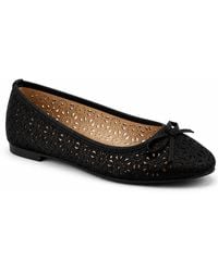 Spot on - Laser Cut Floral Bow Detail Ballet Pump - Lyst