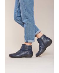 Moshulu - 'Bourbon 2' Slouchy Leather Ankle Boots - Lyst