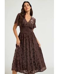 FS Collection - Velvet Burnout V-Neck Angel Sleeve Midi Dress - Lyst