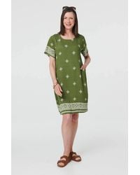 Izabel London - Border Print Knee Length Shift Dress - Lyst