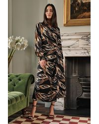 Izabel London - Leaf Print Midi Shirt Dress - Lyst