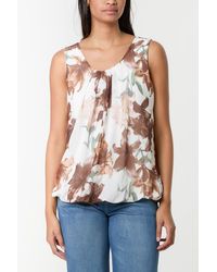 Blue Vanilla - Print Sleeveless Slip On V-Neck Top - Lyst