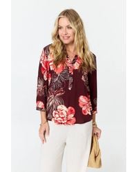 Izabel London - Floral V-Neck 3/4 Sleeve Relaxed Blouse - Lyst