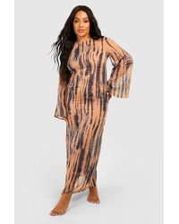 Boohoo - Plus Tie Dye Printed Flare Sleeve Beach Dress - Lyst
