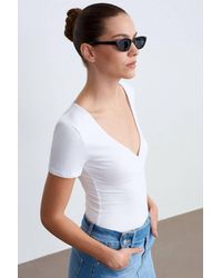 Dilvin - Fitted V-Neck Short-Sleeve T-Shirt - Lyst