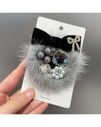 Peach Accessories - Faux Fur Brooch With Velvet Bow & Gems - Lyst