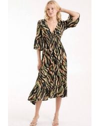 Blue Vanilla - Shirred Waist Multi Three Quarter Sleeve V-Neck Maxi Dress - Lyst