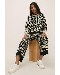 Oasis - Tiger Stripe Knitted Set - Lyst