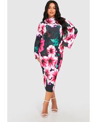 Boohoo - Plus Plisse Floral Print Flare Sleeve Midaxi Dress - Lyst