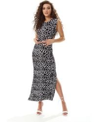 Liquorish - Giraffe Print Maxi Dress With Cut Out Details - Lyst