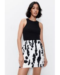 Warehouse - Premium Printed Tailored Mini Skirt - Lyst