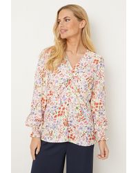 Wallis - Petite Ivory Ditsy Floral Ruched Detail Top - Lyst