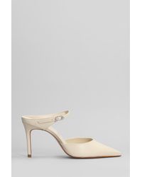SCHUTZ SHOES - Slipper-Mule Laura Mule in Pelle Beige - Lyst