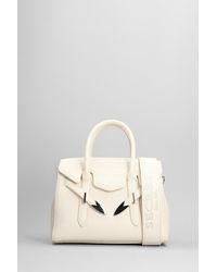 Secret Pon-pon - Yalis Rodeo Small Hand Bag In White Leather - Lyst