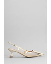 Chantal - Pumps In Beige Patent Leather - Lyst