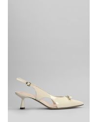 Evaluna - Pumps In Beige Patent Leather - Lyst