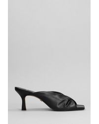 Carrano - Slipper-mule In Black Leather - Lyst