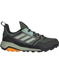 terrex frozetrack mid winter hiking shoes