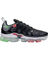 air vapormax plus black and green