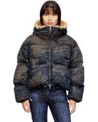 DIESEL - Daunen-Jacke Mit Kapuze Aus Denim Mit Camo-Muster Im Schmutz-Effekt - Lyst