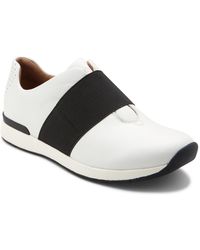 vionic thrill sneaker