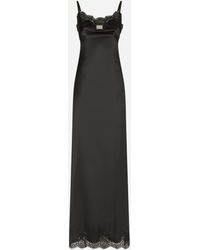Dolce & Gabbana - Langes Slip Dress Aus Satin Mit -Plakette - Lyst